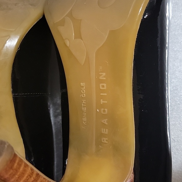 Kenneth Cole Reaction Patent Leather Shoes - Picture 9 of 11